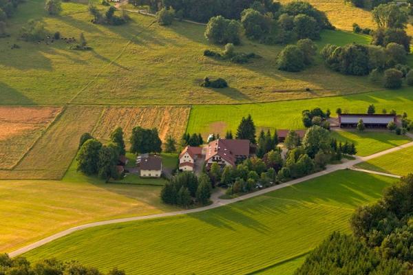Stahlecker Hof Hotel Lichtenstein  ภายนอก รูปภาพ